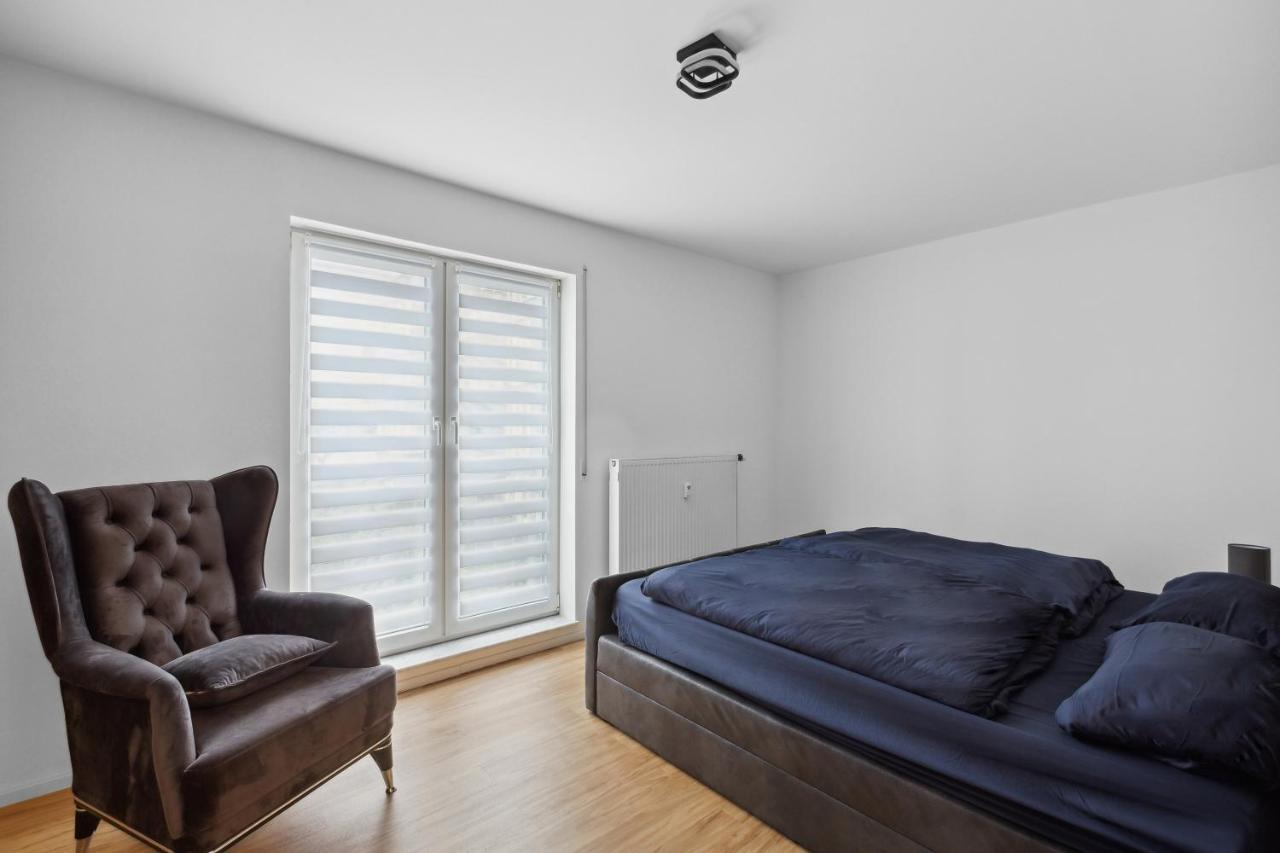 Eindrucksvolle Zwei-Zimmer-Wohnung Mit Balkon Und Grosser Kueche Leipzig Luaran gambar